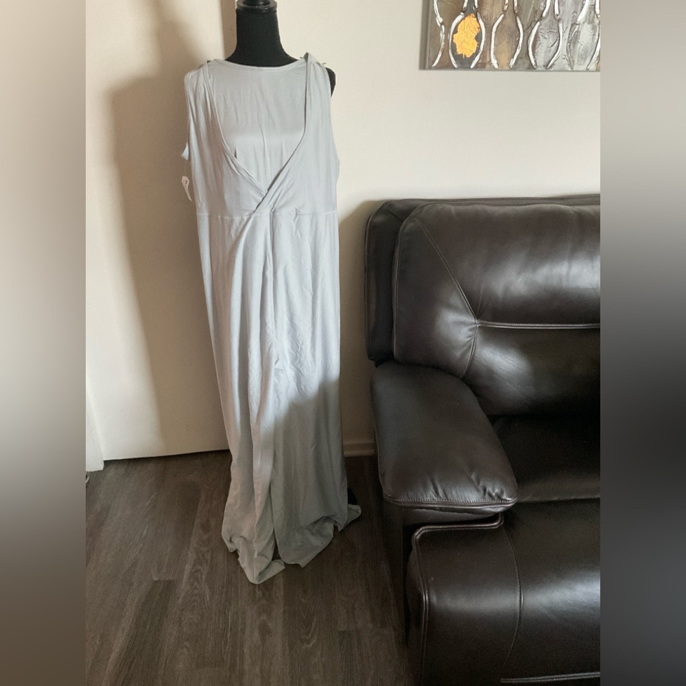Elegant Light Gray Maxi Dress